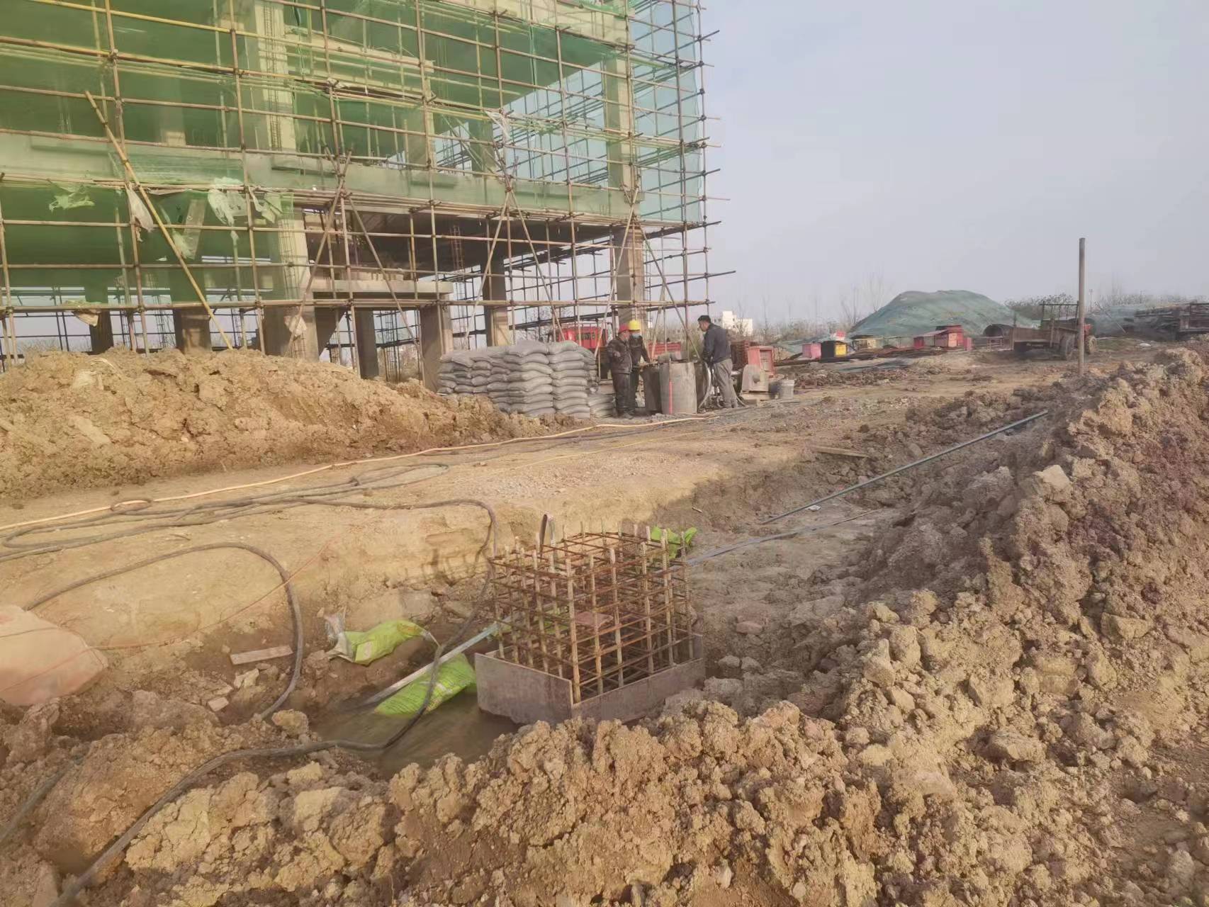 南丰当桥梁出现裂缝的时候应该及时加固修补